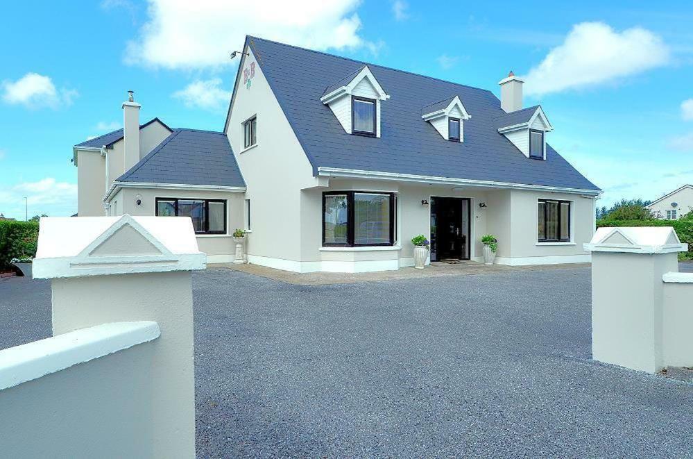 Hillcrestview Kilrush Exterior photo