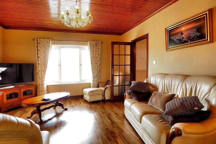 Hillcrestview Kilrush Exterior photo